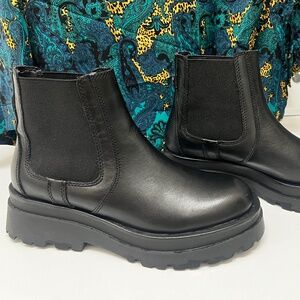 ALDO "STOMPD" Chelsea Boots